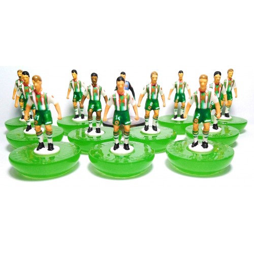 Subbuteo Andrew Table Soccer EIRE 1994 World Cup Team on classic Hasbro bases
